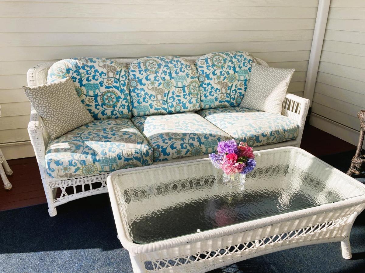 By The Sea Guests Bed & Breakfast And Suites Dennisport Dış mekan fotoğraf