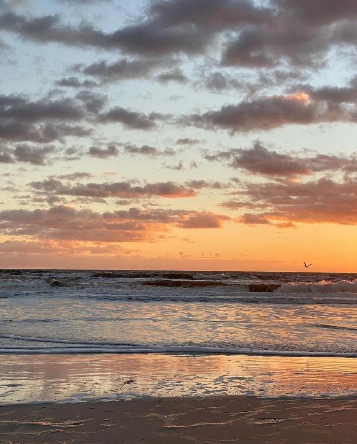By The Sea Guests Bed & Breakfast And Suites Dennisport Dış mekan fotoğraf