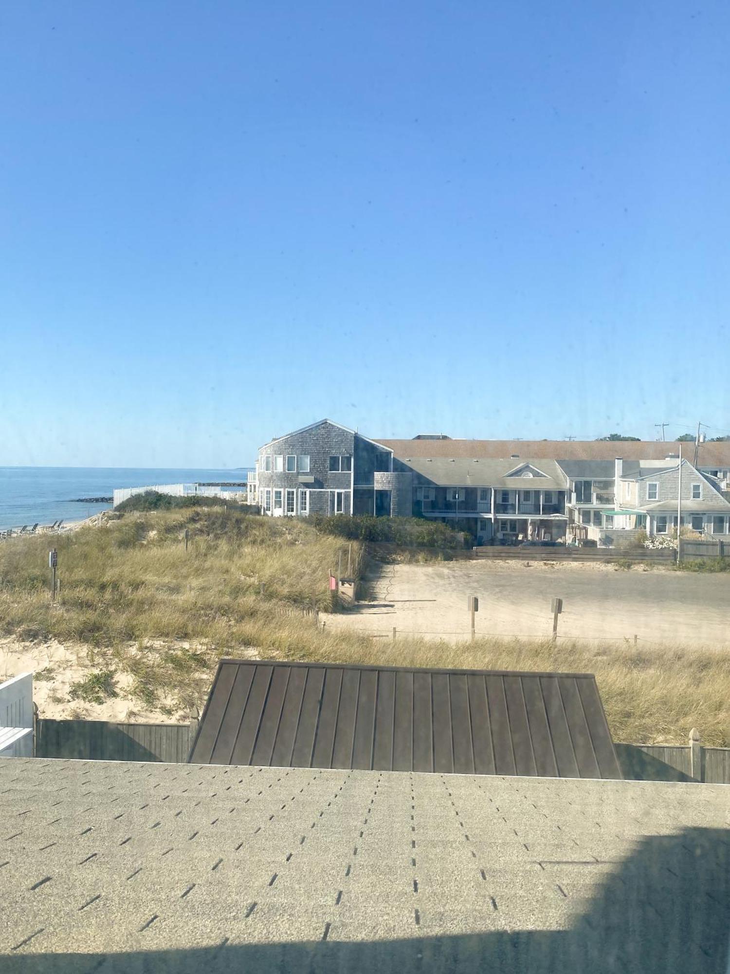 By The Sea Guests Bed & Breakfast And Suites Dennisport Oda fotoğraf