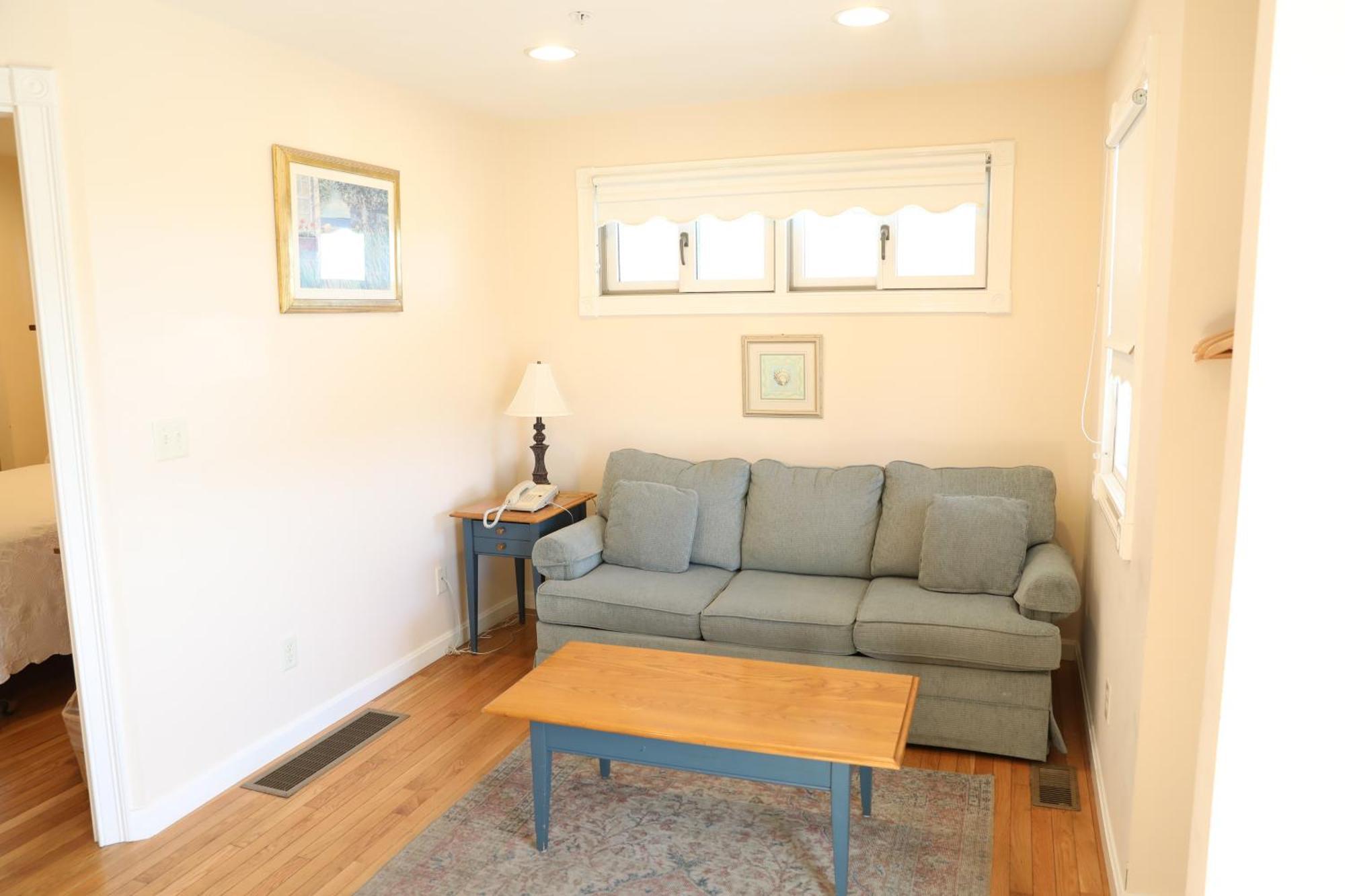 By The Sea Guests Bed & Breakfast And Suites Dennisport Oda fotoğraf
